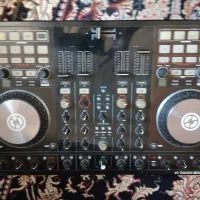 TRAKTOR KONTROL S4