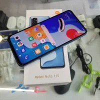 تعمیرکار و فروشنده موبایل