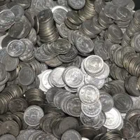 سکه یک ریالی مطابق تصویر