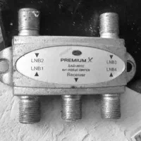 یک سوییچ چهارپورت هاب سوییچ