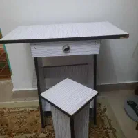 میز وصندلی کوچک مناسب کودک یا خیاطی