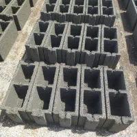 کارگر بلوک زنی