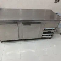 یخچال میز کاری