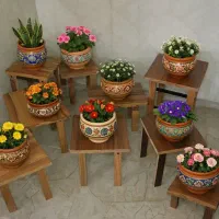 زیر گلدانی