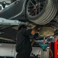 نیازمند مغازه تعویض روغنی مکانیکی چال دار