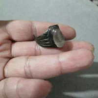 انگشتر کهنه دور قدمت دار