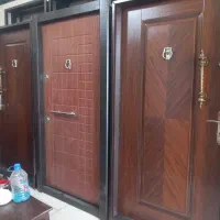 درب اتاق وهال و حیاط وسروس