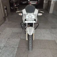 آپاچی 180