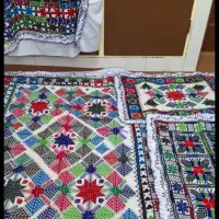 رو تشک و بالشت دست دوز بلوچی
