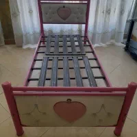 تخت خواب دخترانه