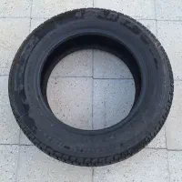 یک حلقه لاستیک بارز سایز 185/65/15