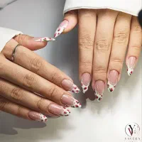 ناخنکار با تجربه آماده همکاری با سالن تویسرکان