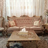 مبلمان هفت نفره با دو عدد میزبان
