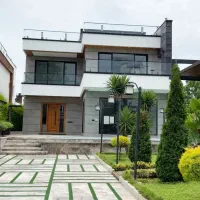تریبلکس-مدرن-580-زمین-فول-امکانات-با-مدارک