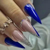 تخفیف ویژه کاشت ناخن و آموزش