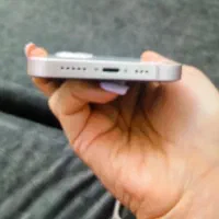 گوشی آیفون ۱۳نرمال