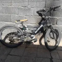 2عدد دوچرخه 26 و16 وبخاری