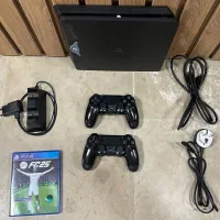 کنسول ps4 اسلیم 1 ترابایت / با دو دسته + پایه شارژ