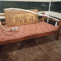 تخت چوبی
