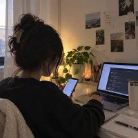 کار در منزل ، فقدر با گوشی و اینترنت