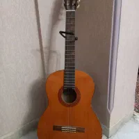 گیتار یاماها C40