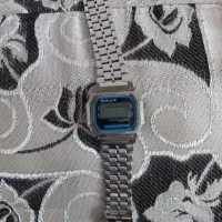 ساعت omax