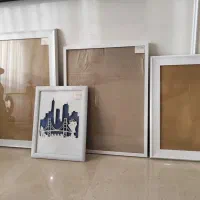 ۴ عدد قاب عکس سفید