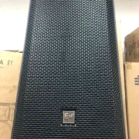 استخدام نیروی کار مربوط به تعمیرات اسپیکر
