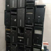 تعدادی قطعات کامپیوتر