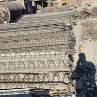 نیازمند نیروی تولید بلوک دیوار