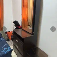 دراور با آینه و پاتختی