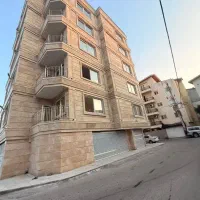 100 متر آپارتمان طبقه چهارم