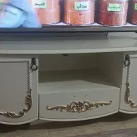 میز تلویزیون سفید