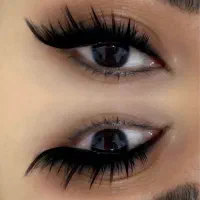 کاشت ترمیم ناخن مژه میکاپ شینیون فیشیال رنگ ماساژ