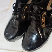 کفش سایز 37