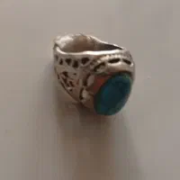 یک انگشتر فیروزه