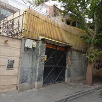 خانه مسکونی ، 113 متری ، سه طبقه