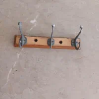 چوب لباسی دیواری
