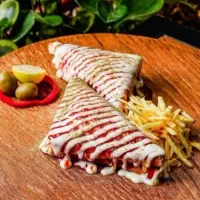 استخدام نیروی کار‌ خانم جهت کار در فست فود