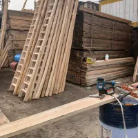 ۳و۴و۵و۶ متری نردبان چوبی محکم ساختمانی