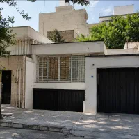 کلنگی-کمیاب-130-متری-با-330-متر-بنا-امانیه