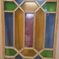 پنجره رنگی