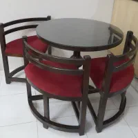 میز ناهار خوری همراه ۳ صندلی به همراه شیشه