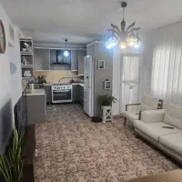 پاکان شرقی / طبقه وسط