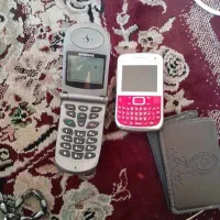 ۲عدد گوشی عتیقه فوری فروشی ۲تاش ۷تومان