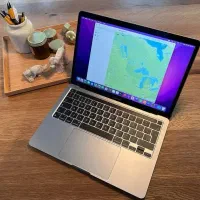 MacBook Pro M2 13 Inch  بدون خط و خش سالم