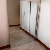 دو آینه قدی