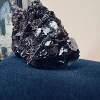 فروش شهاب سنگ خاص و تعدادی سنگ مشکوک و فسیل