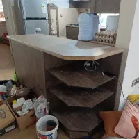 اپن آشپزخانه با کابینت جادار زیرش