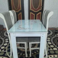 میز غذا خوری چهار نفره